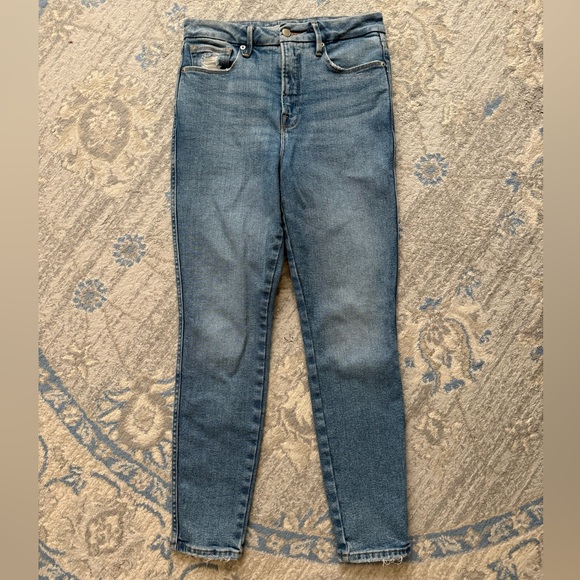 Good American Good Curve Skinny Jeans - Picture 2 of 9